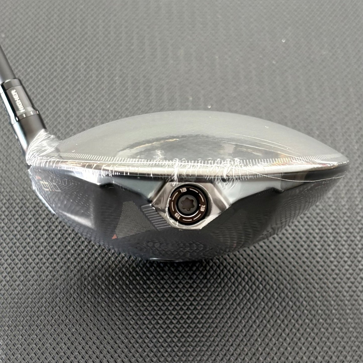 NEW TAYLORMADE QI4D MAX DRIVER (10.5 DEGREE) + HEADCOVER