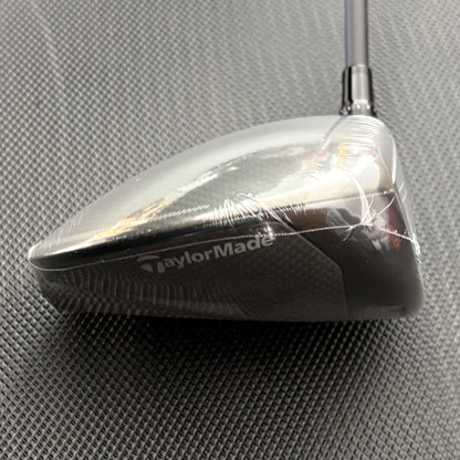 NEW TAYLORMADE QI4D MAX DRIVER (10.5 DEGREE) + HEADCOVER