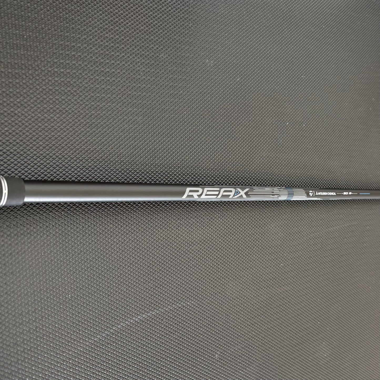 NEW TAYLORMADE QI4D MAX DRIVER (10.5 DEGREE) + HEADCOVER