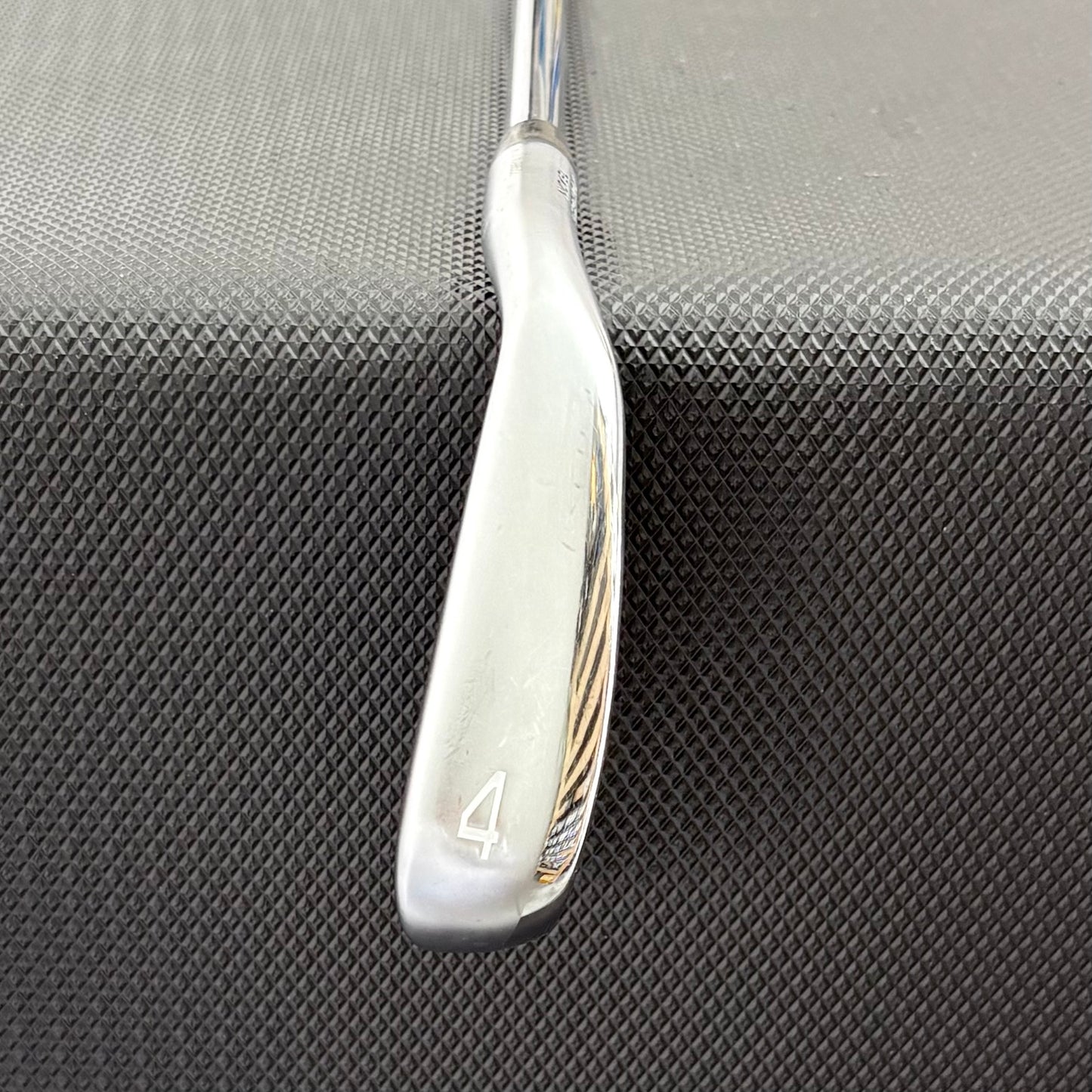 MIZUNO JPX 923 HOT METAL PRO 4 IRON