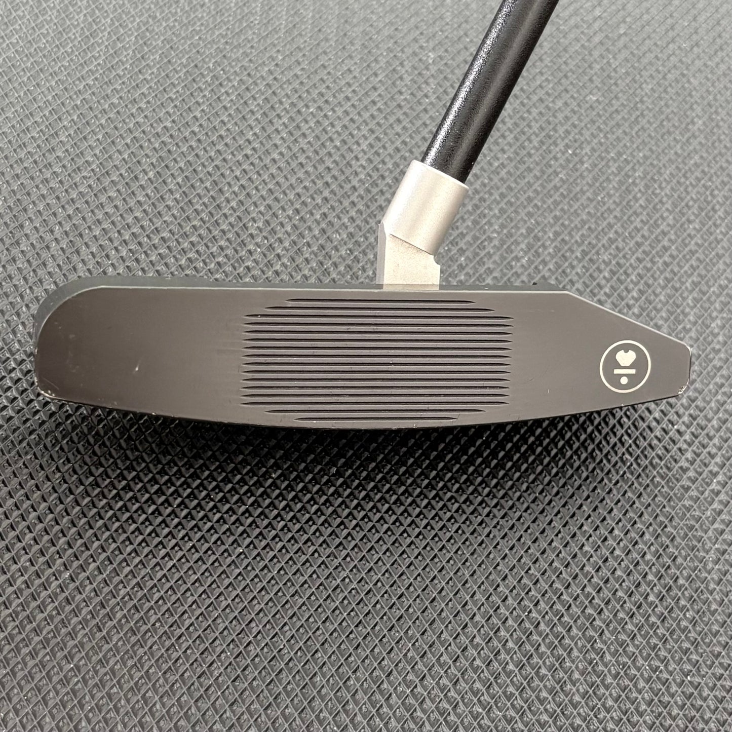 L.A.B. LINK.1 LIMITED EDITION BLACK PUTTER (35") + HEADCOVER