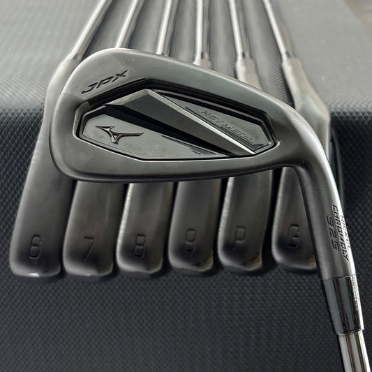 MIZUNO JPX 925 HOT METAL BLACK IRON SET