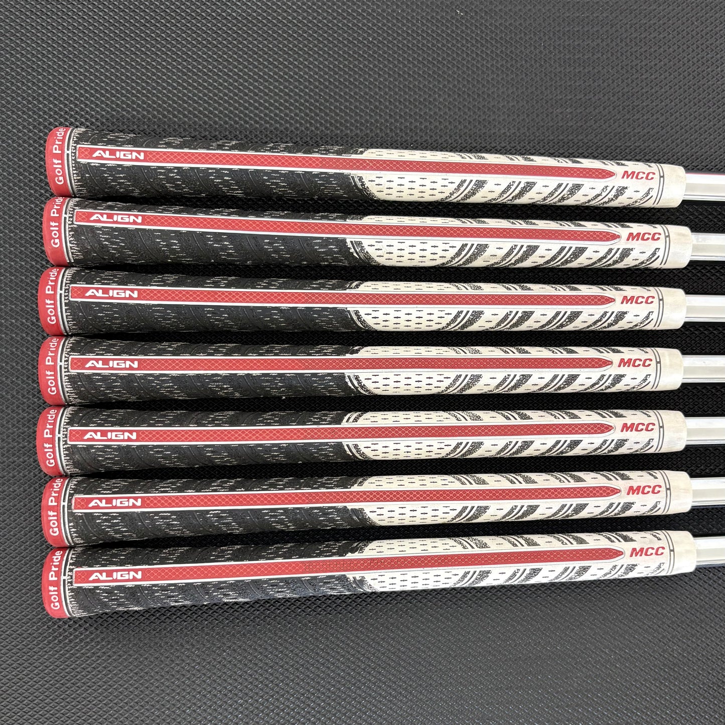 TAYLORMADE P790/P7CB 2025 COMBO IRON SET