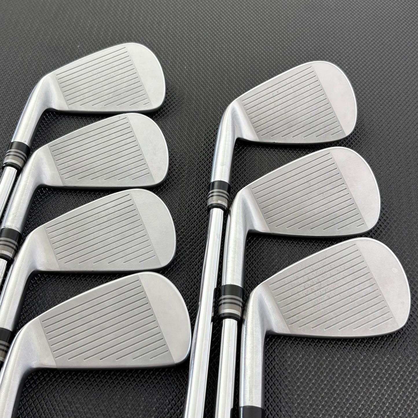 TAYLORMADE P790/P7CB 2025 COMBO IRON SET