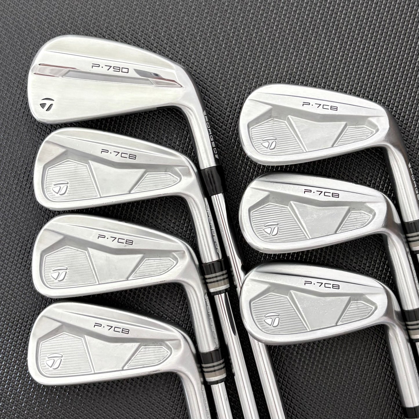 TAYLORMADE P790/P7CB 2025 COMBO IRON SET
