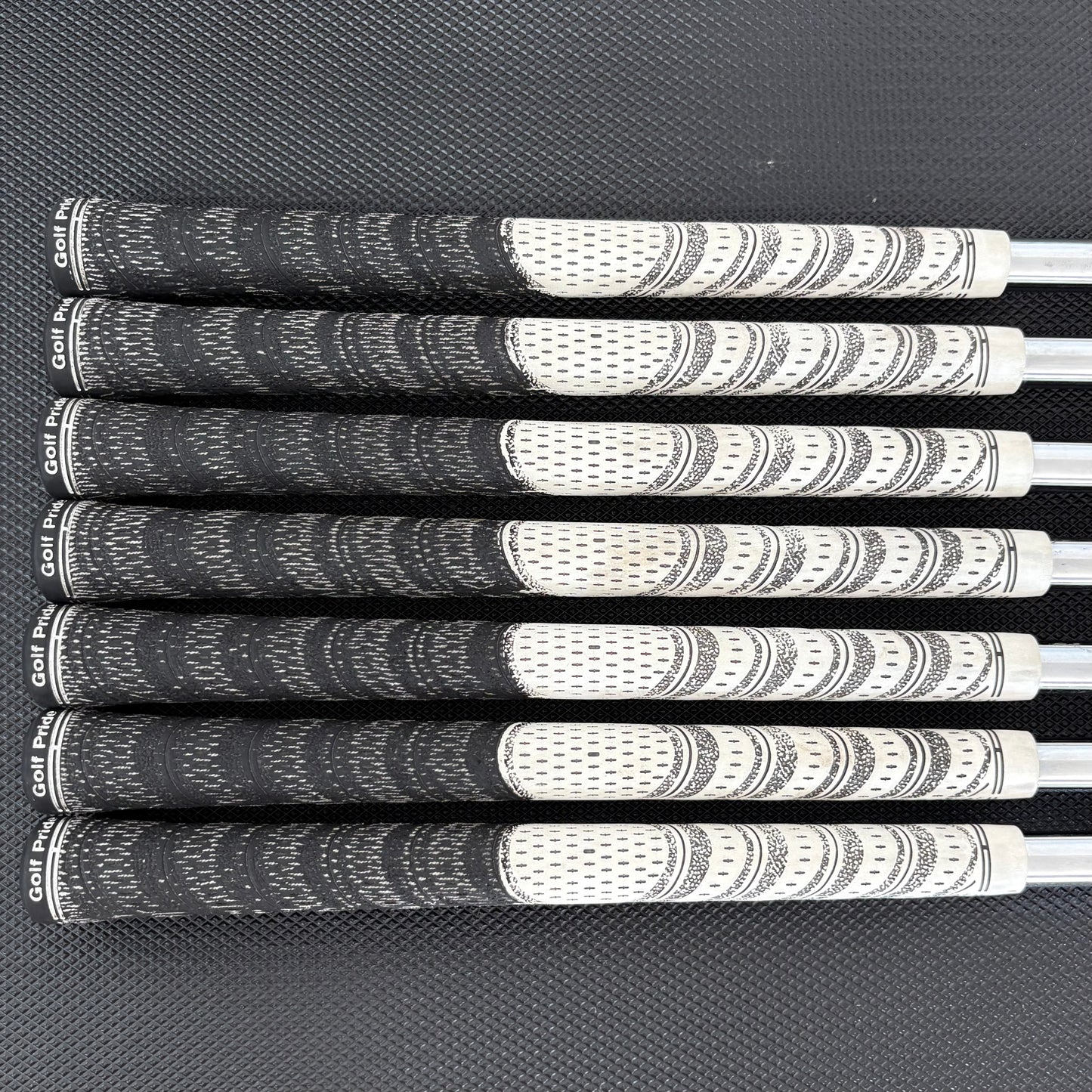 TAYLORMADE M2 IRON SET