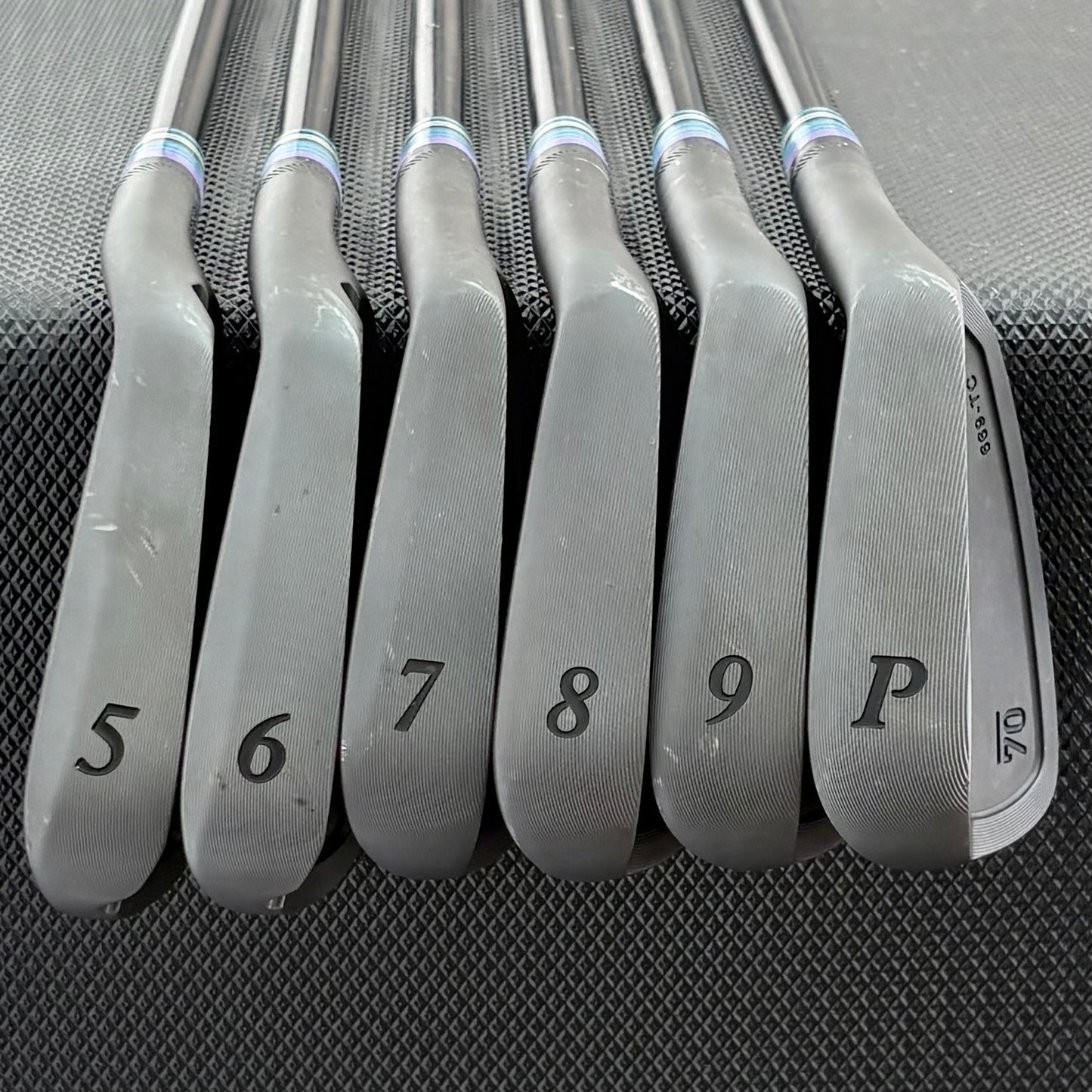 SUB 70 669 BLACK CB/TC COMBO IRON SET
