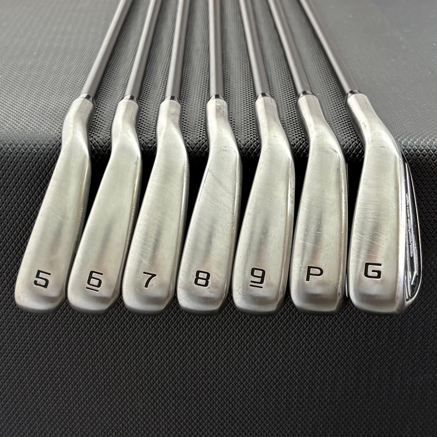 COBRA DS-ADAPT IRON SET
