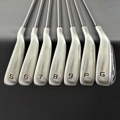 COBRA DS-ADAPT IRON SET