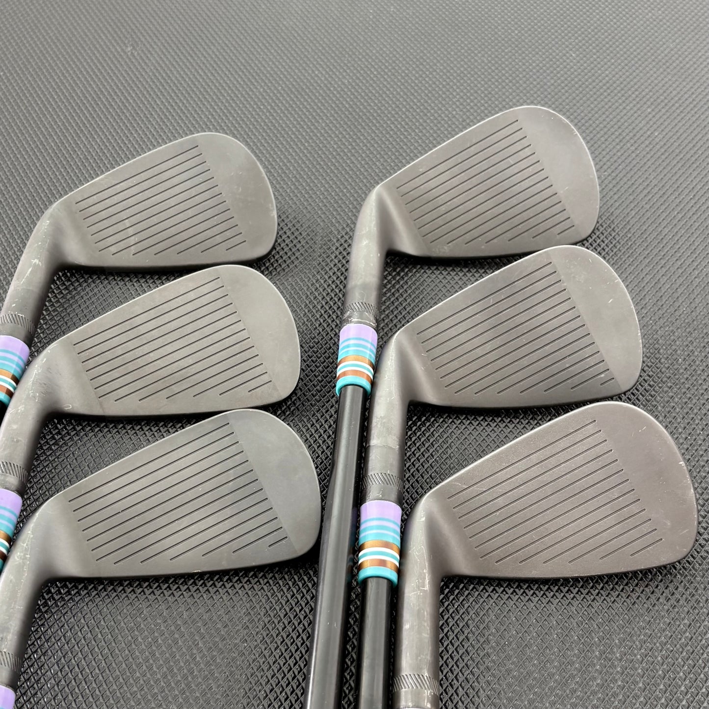 SUB 70 669 BLACK CB/TC COMBO IRON SET