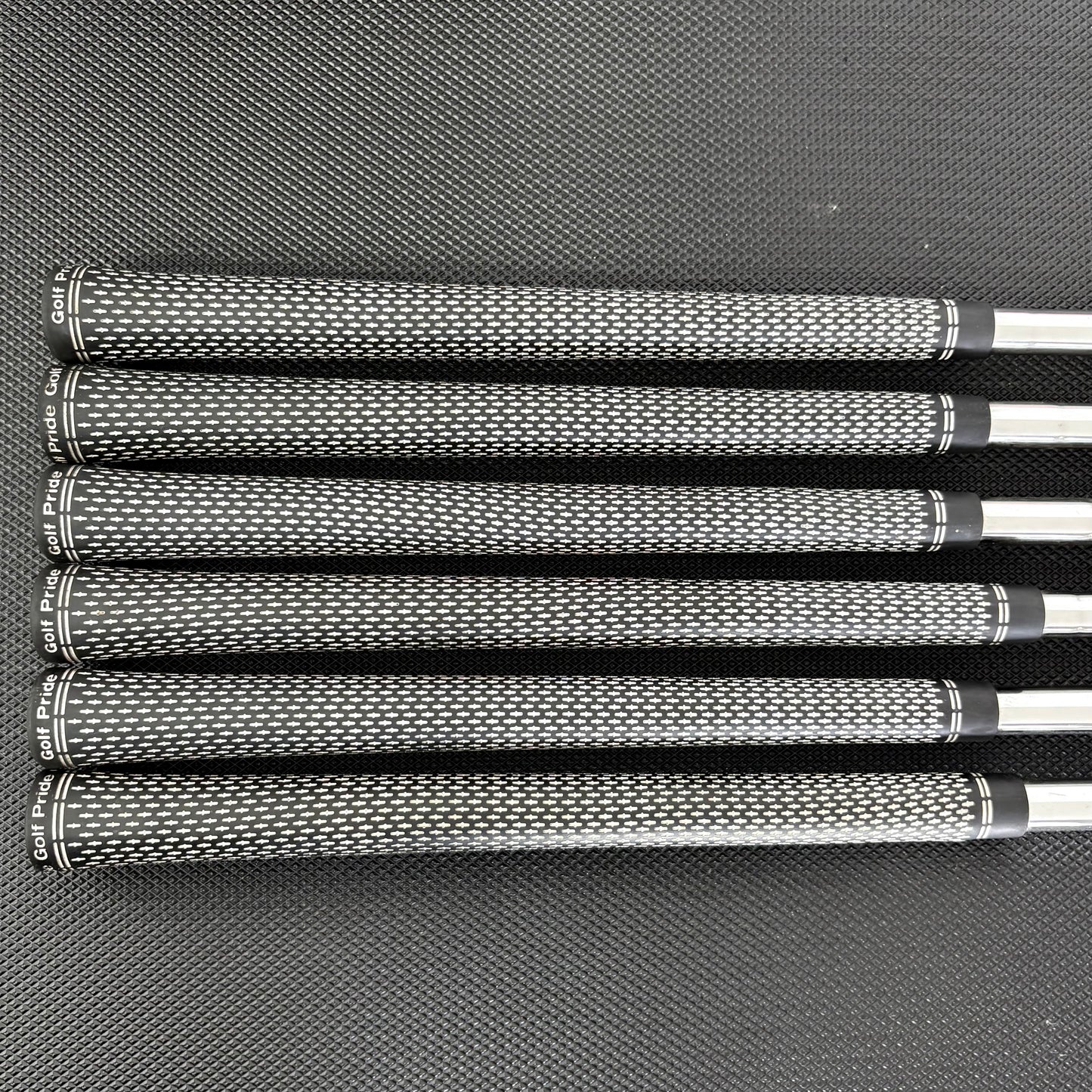 TITLEIST 718 AP2 IRON SET