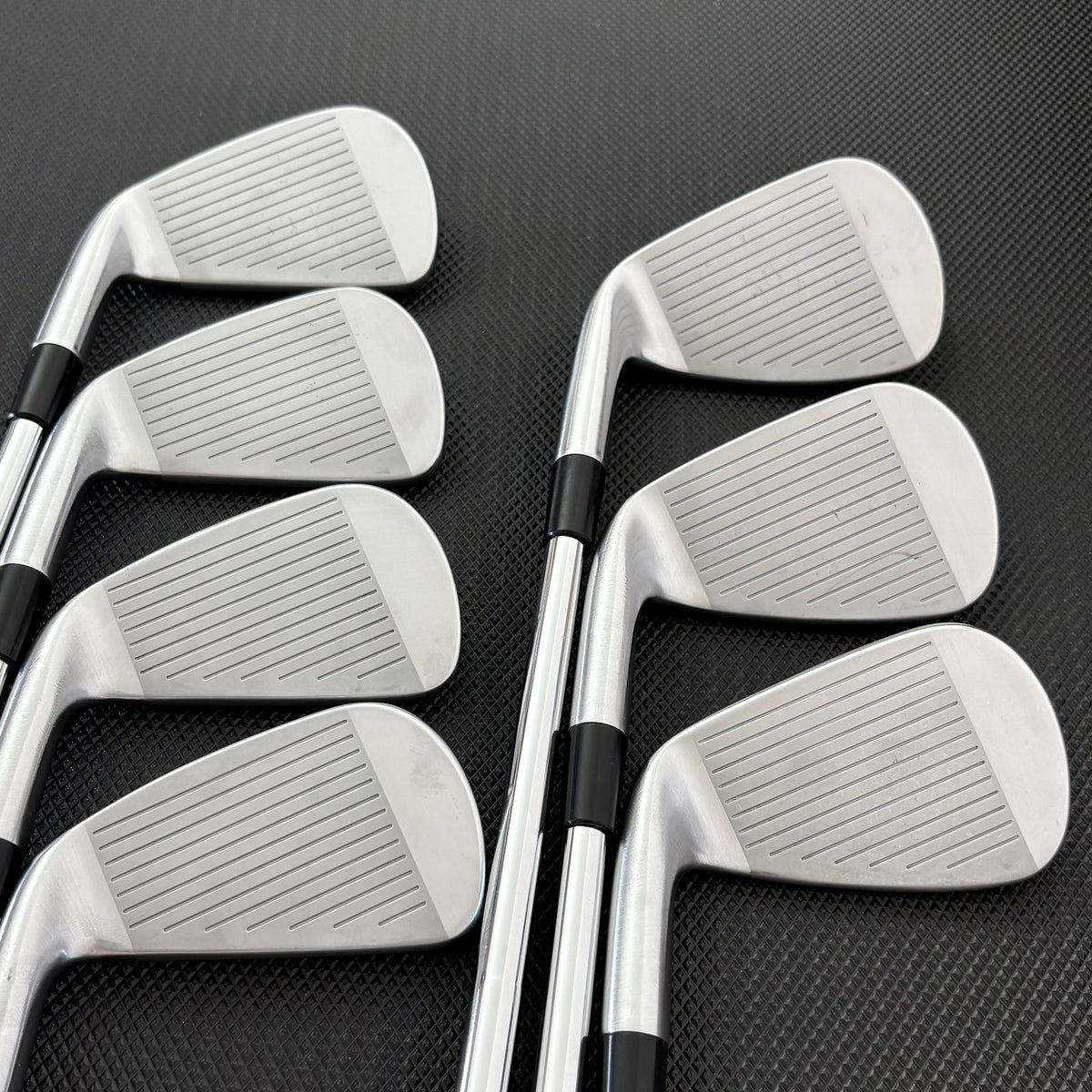 TAYLORMADE P790 2025 IRON SET