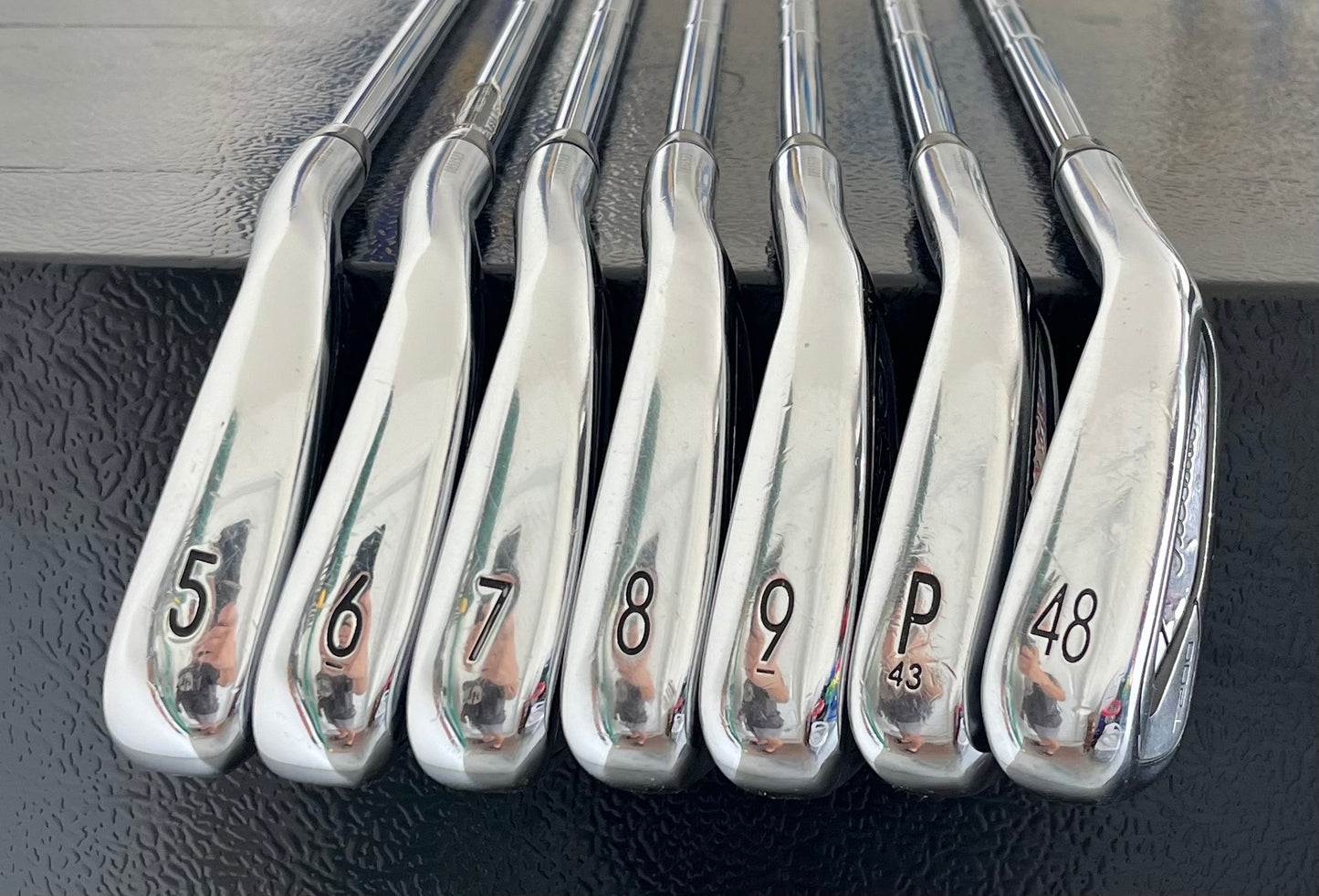 TITLEIST T200 IRON SET