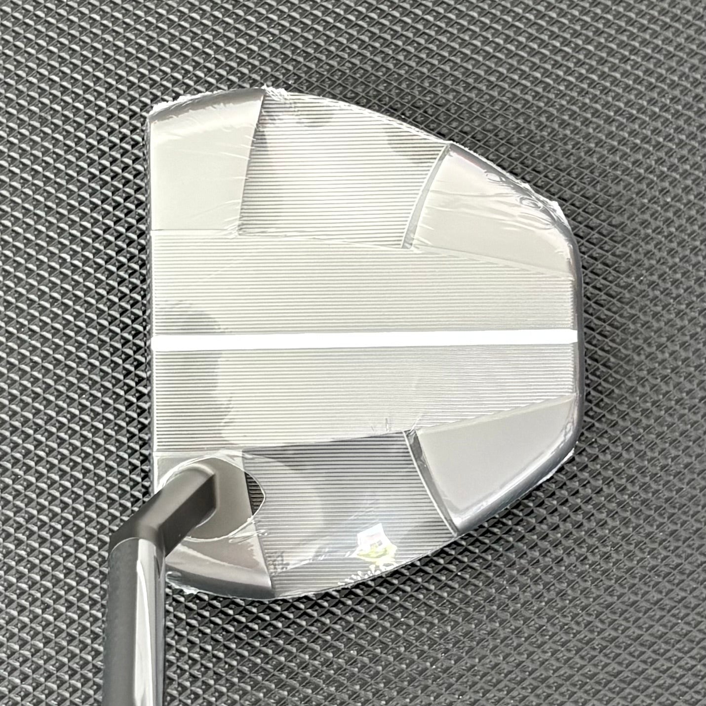 NEW ODYSSEY TOULON AI-ONE DAYTONA BEACH PUTTER (34") + HEADCOVER