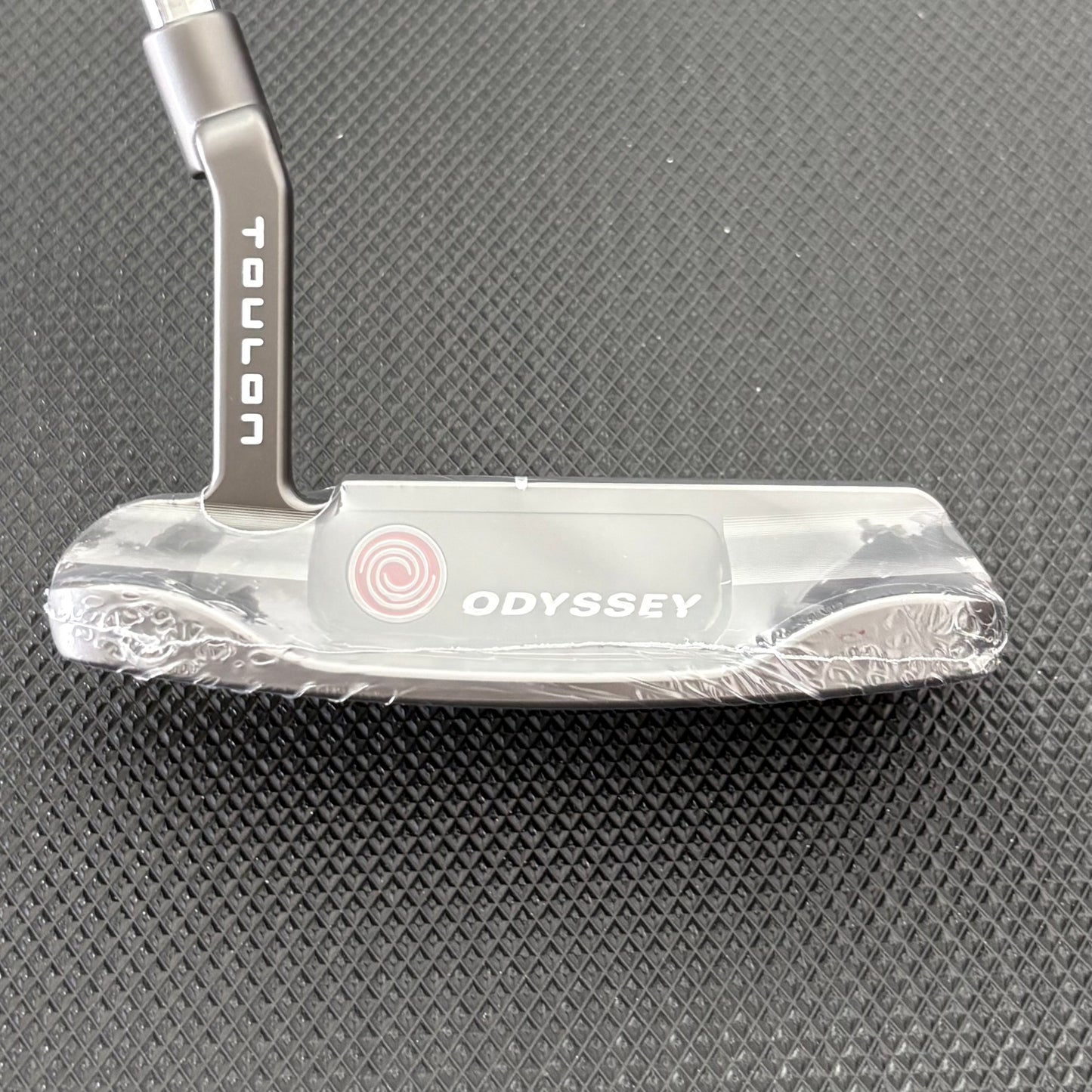 NEW ODYSSEY TOULON AI-ONE MADISON PUTTER (34") + HEADCOVER
