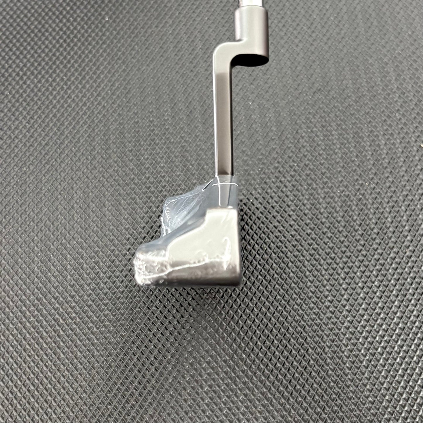 NEW ODYSSEY TOULON AI-ONE MADISON PUTTER (34") + HEADCOVER