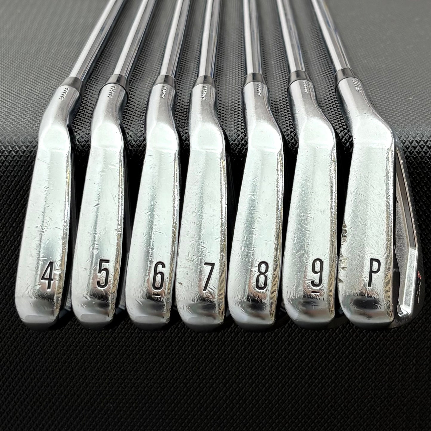 SRIXON ZX7 IRON SET