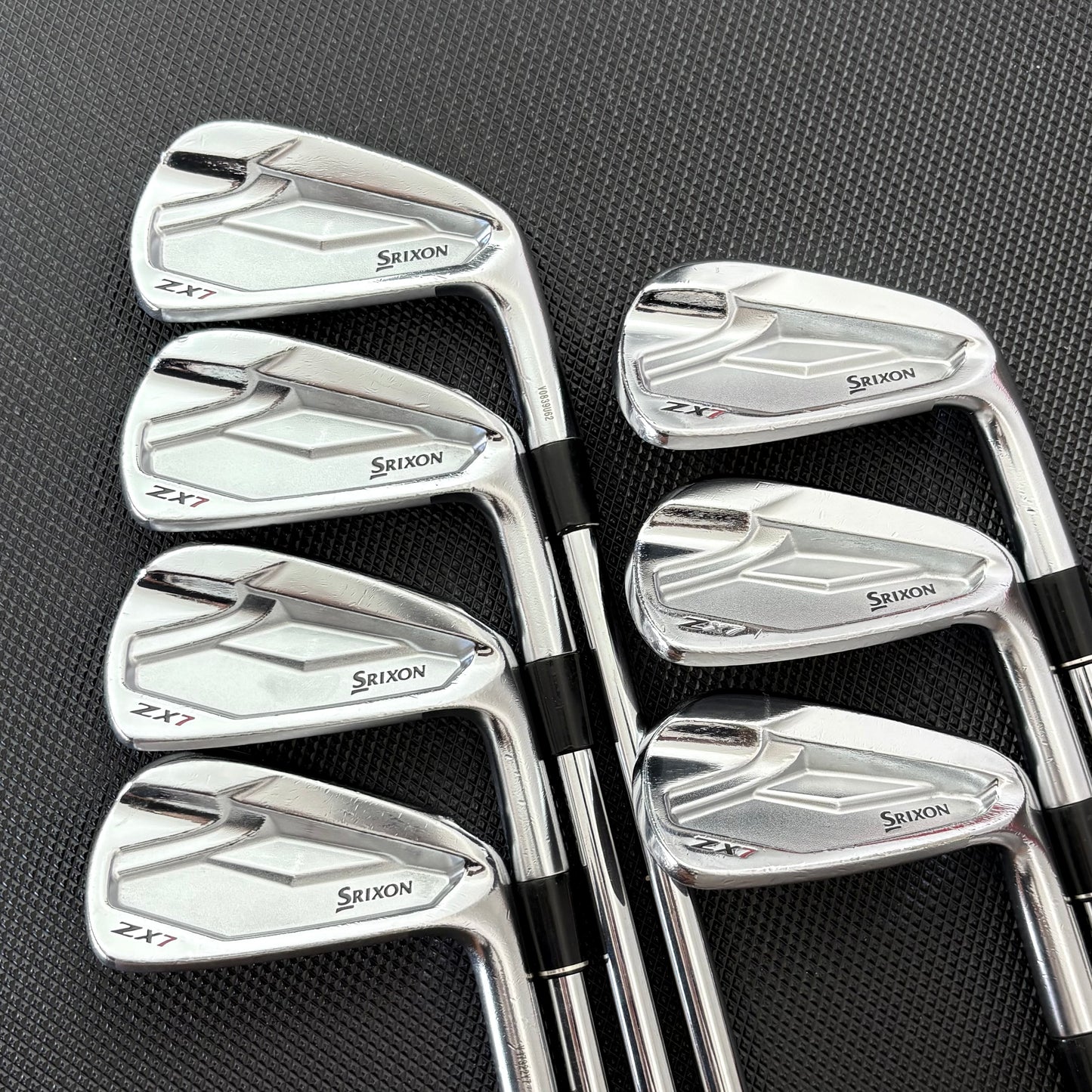 SRIXON ZX7 IRON SET