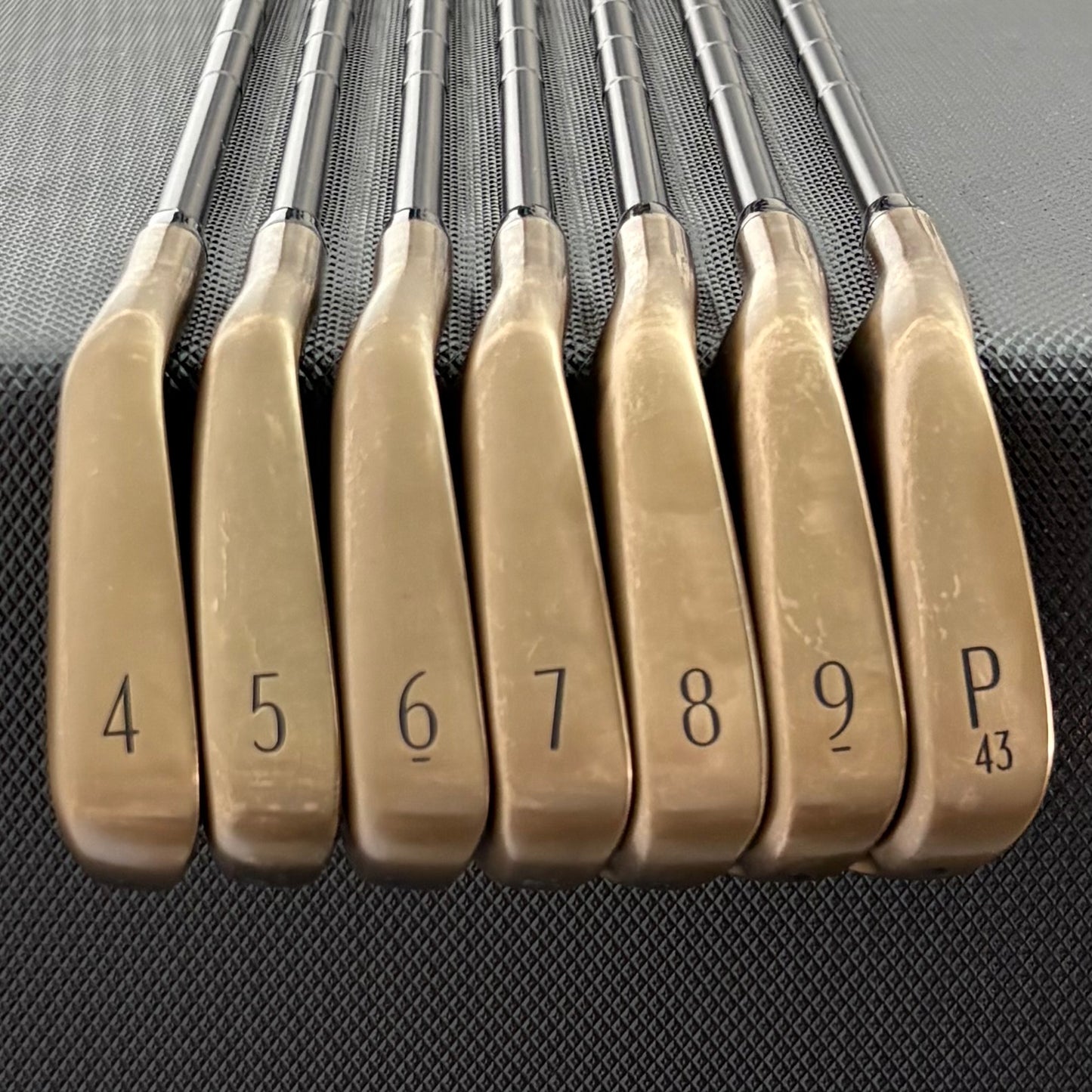 LH TITLEIST T250 OIL CAN IRON SET