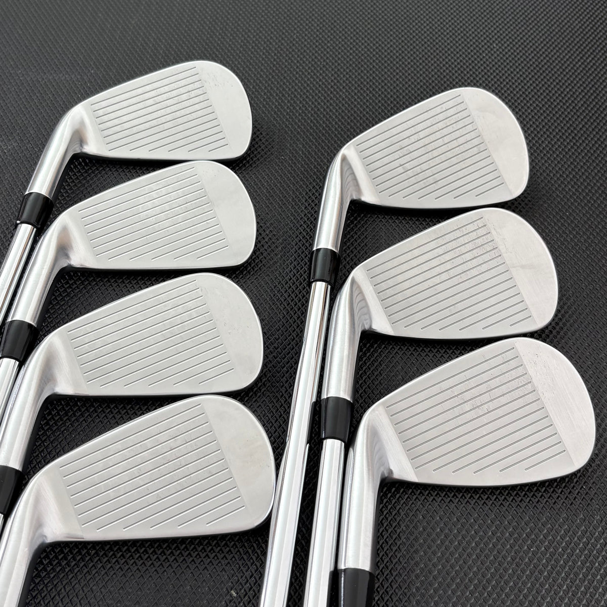 TITLEIST T200 2023 IRON SET