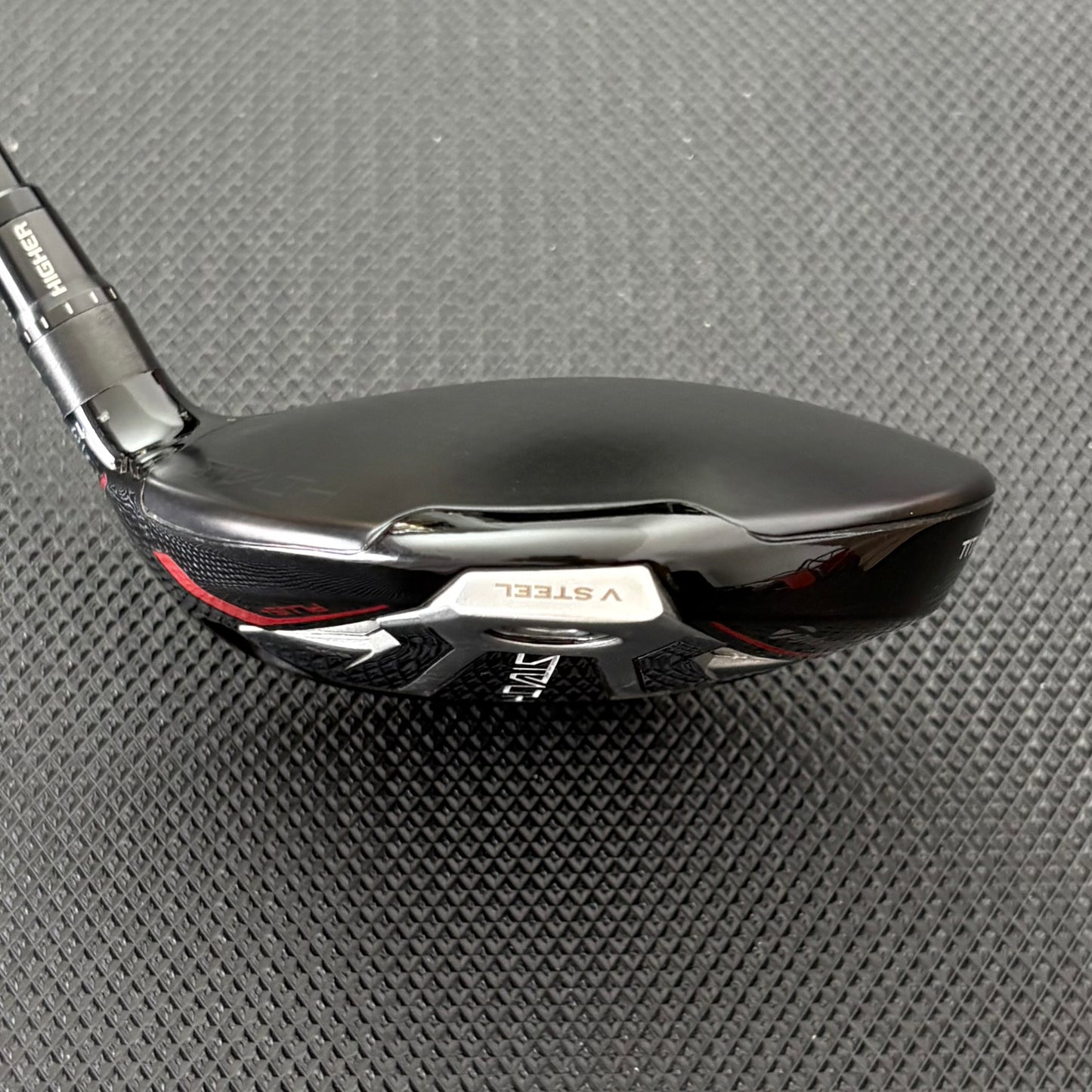 TAYLORMADE STEALTH PLUS 3 WOOD (13.5 DEGREE) + HEADCOVER