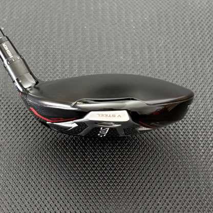 TAYLORMADE STEALTH PLUS 3 WOOD (13.5 DEGREE) + HEADCOVER