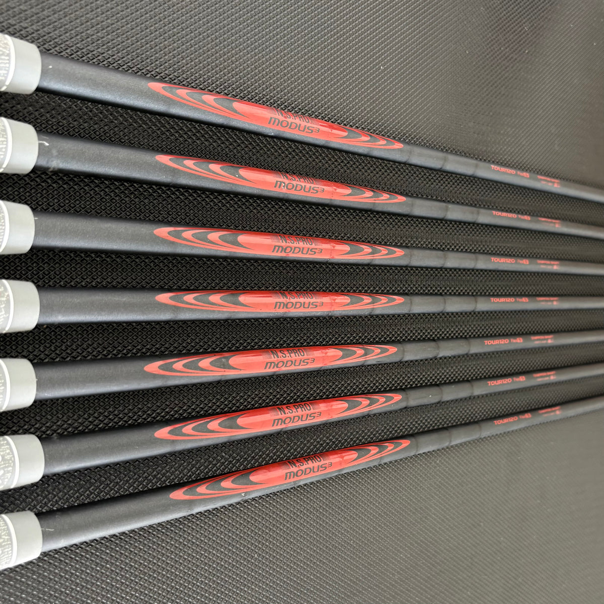 TITLEIST T100 2025 IRON SET