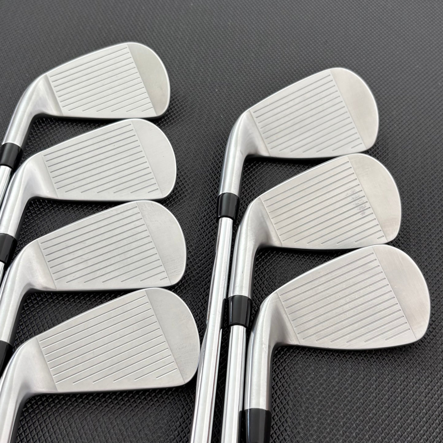 TITLEIST T250/T150 2025 COMBO IRON SET