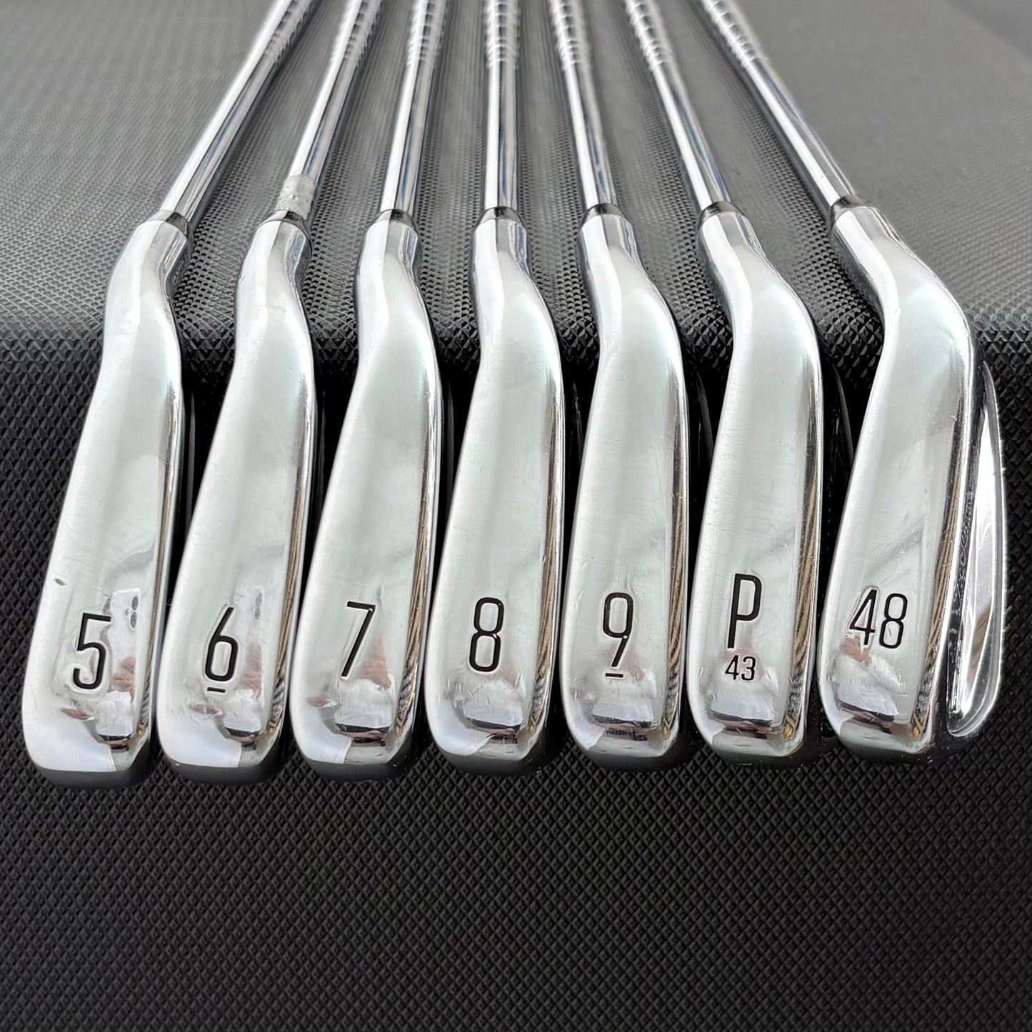 TITLEIST T350 2023 IRON SET