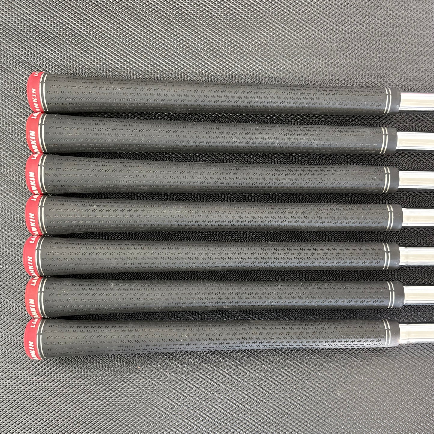 TAYLORMADE P790 2023 IRON SET