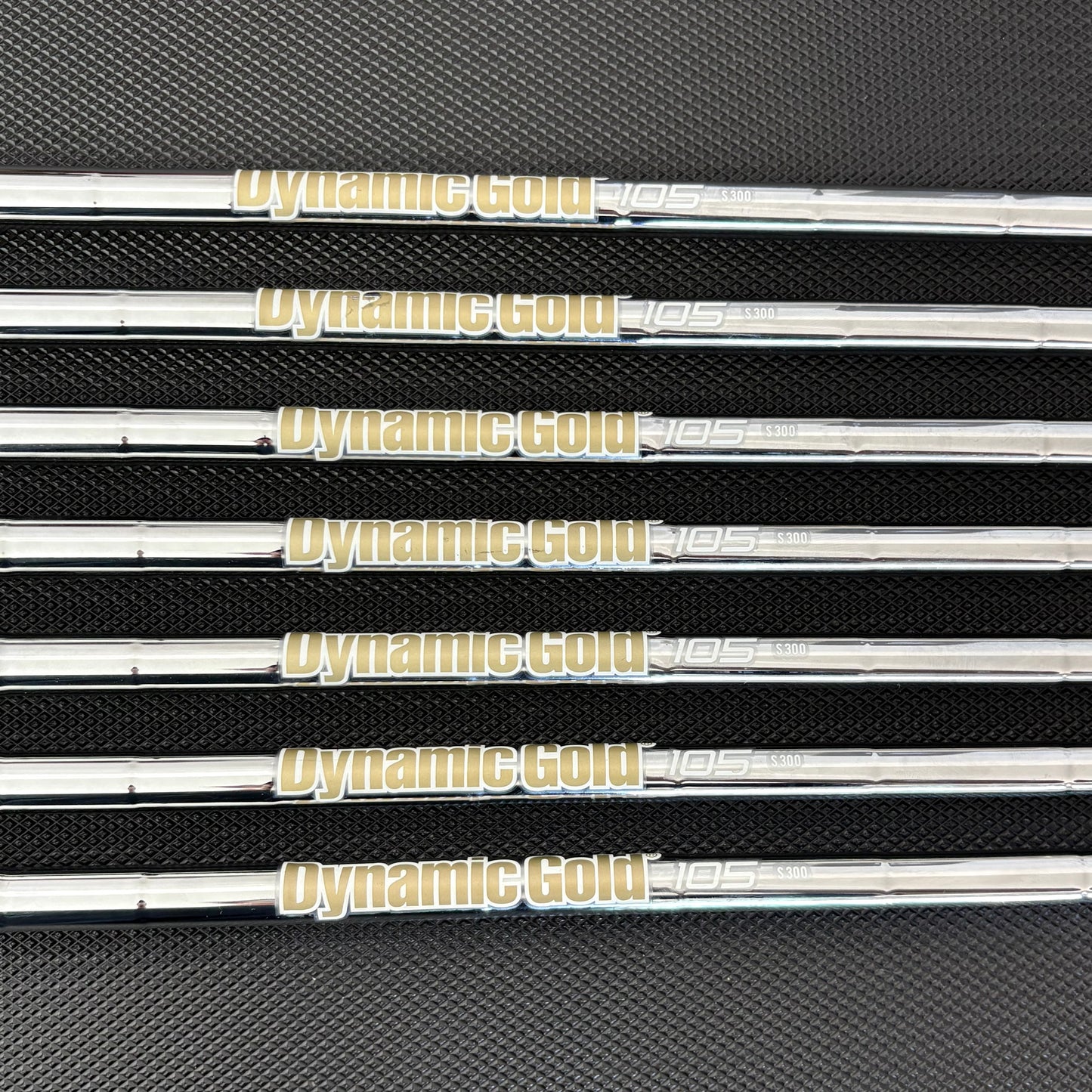 TAYLORMADE P790 2023 IRON SET