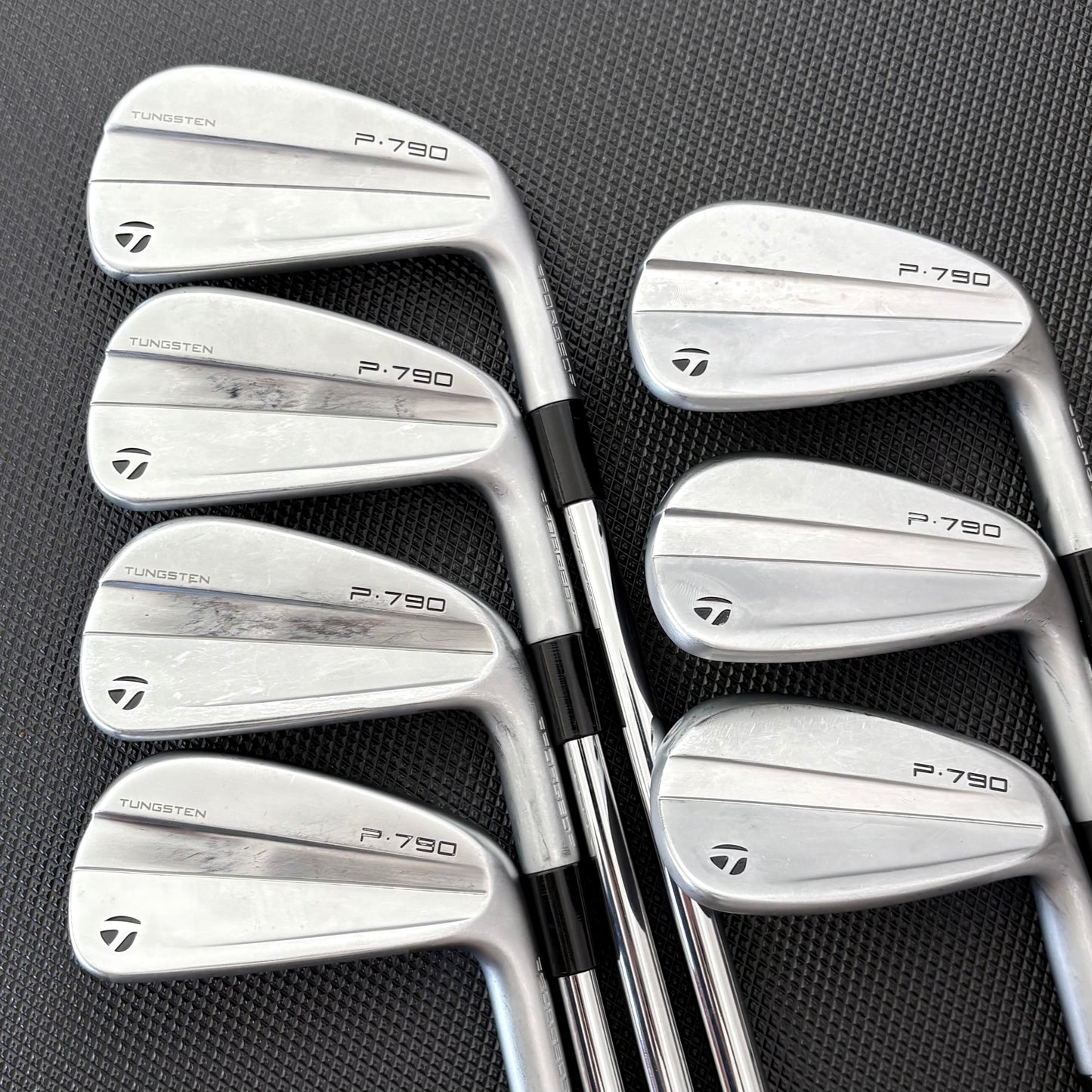 TAYLORMADE P790 2023 IRON SET