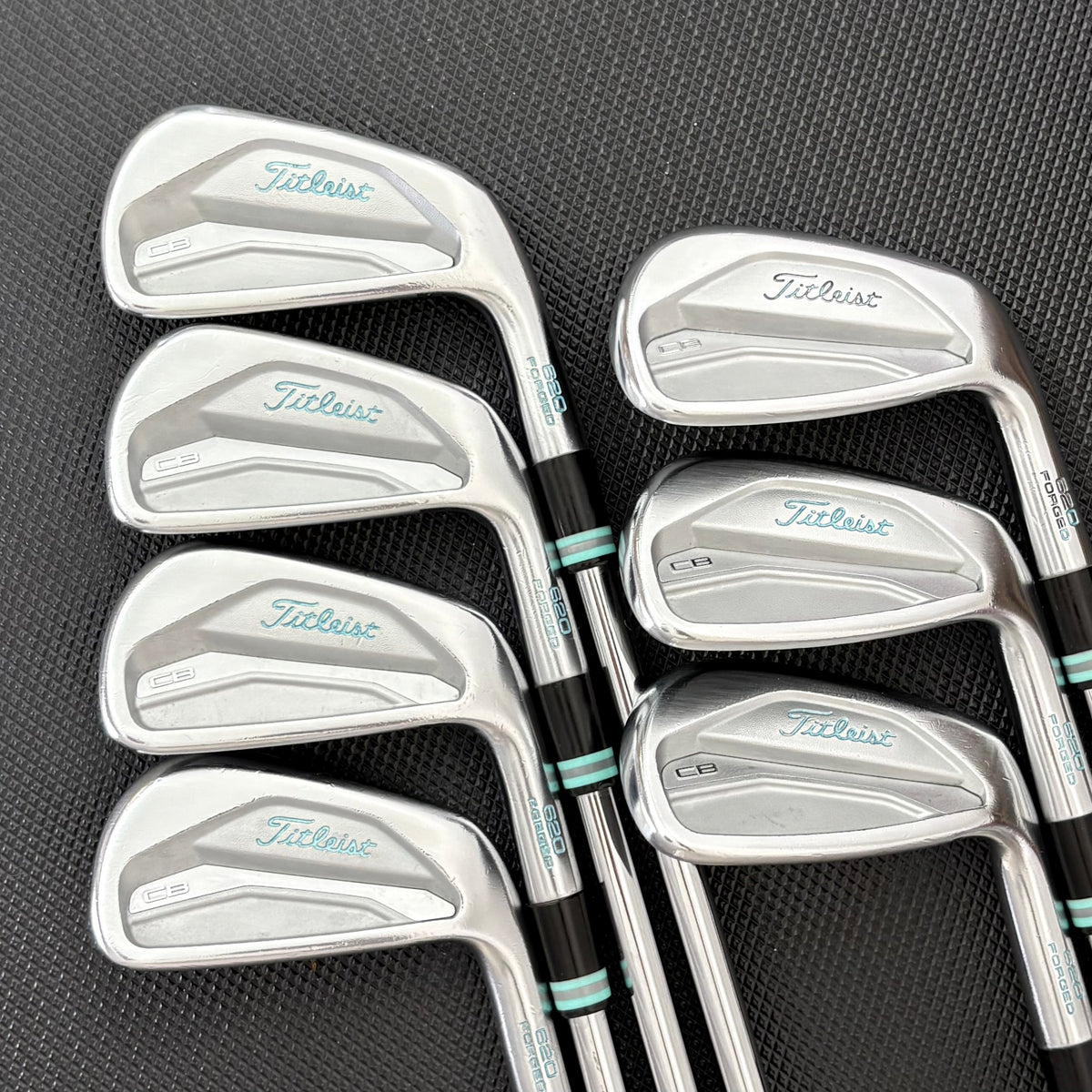 TITLEIST 620 CB IRON SET