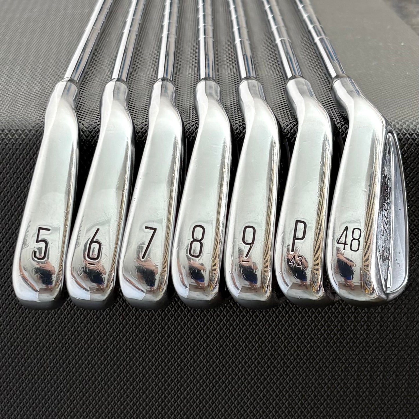 TITLEIST T200 2023 IRON SET