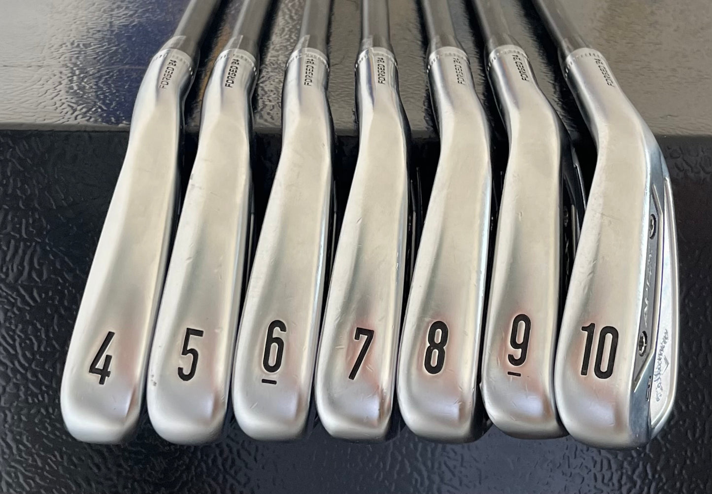 CALLAWAY APEX CB 2024 IRON SET